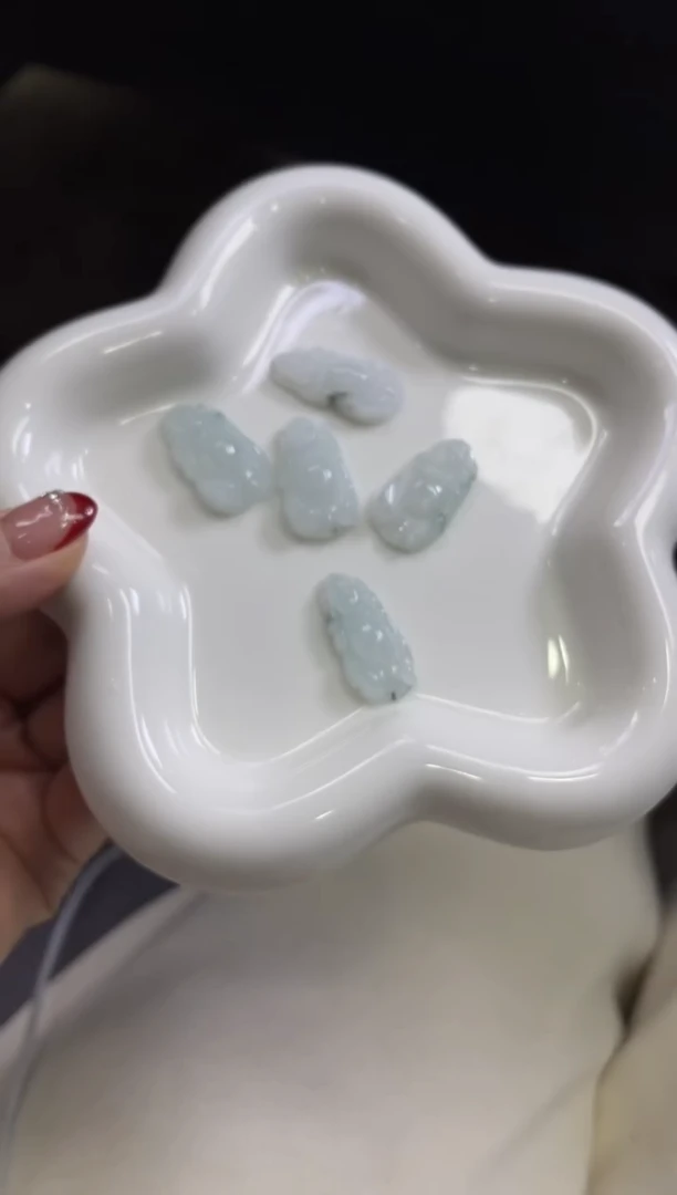 【闪购商品】翡翠颈饰未镶嵌K449多样性发一件/配绳子