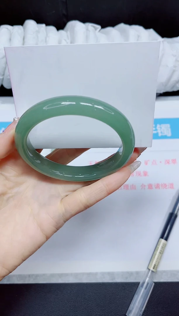 石英质玉手镯未镶嵌264