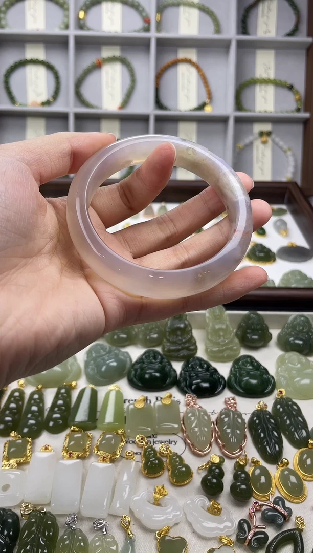 手镯玛瑙/玉髓未镶嵌手镯 玛瑙/玉髓 未镶嵌