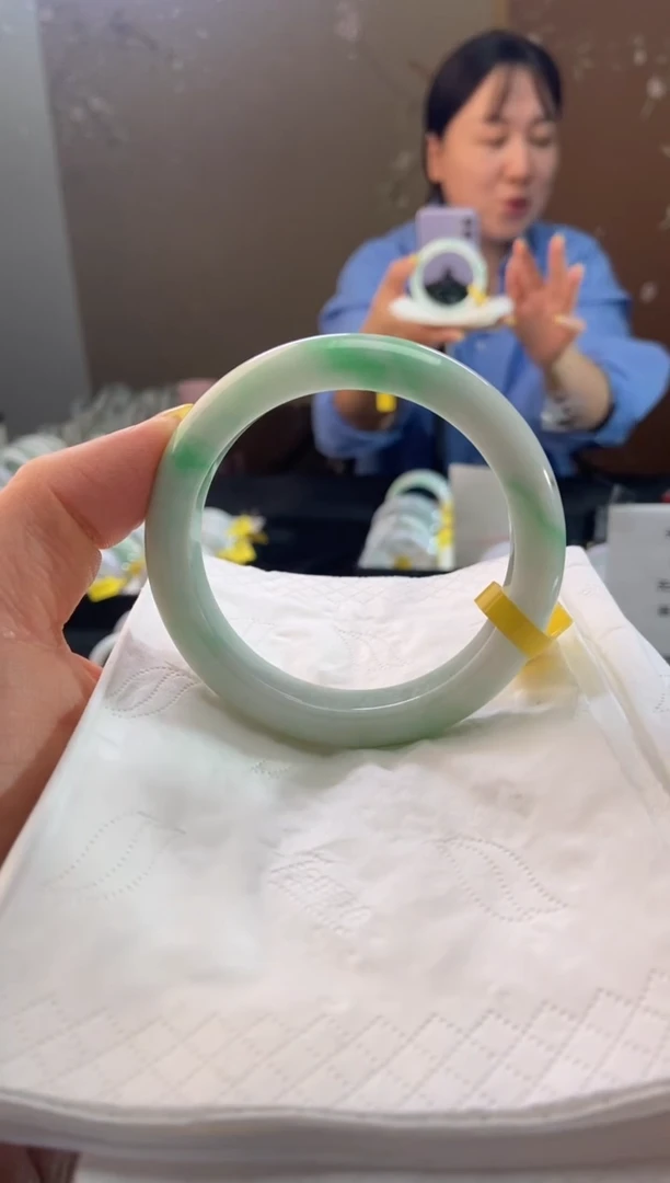 未镶嵌手镯翡翠59圈口d