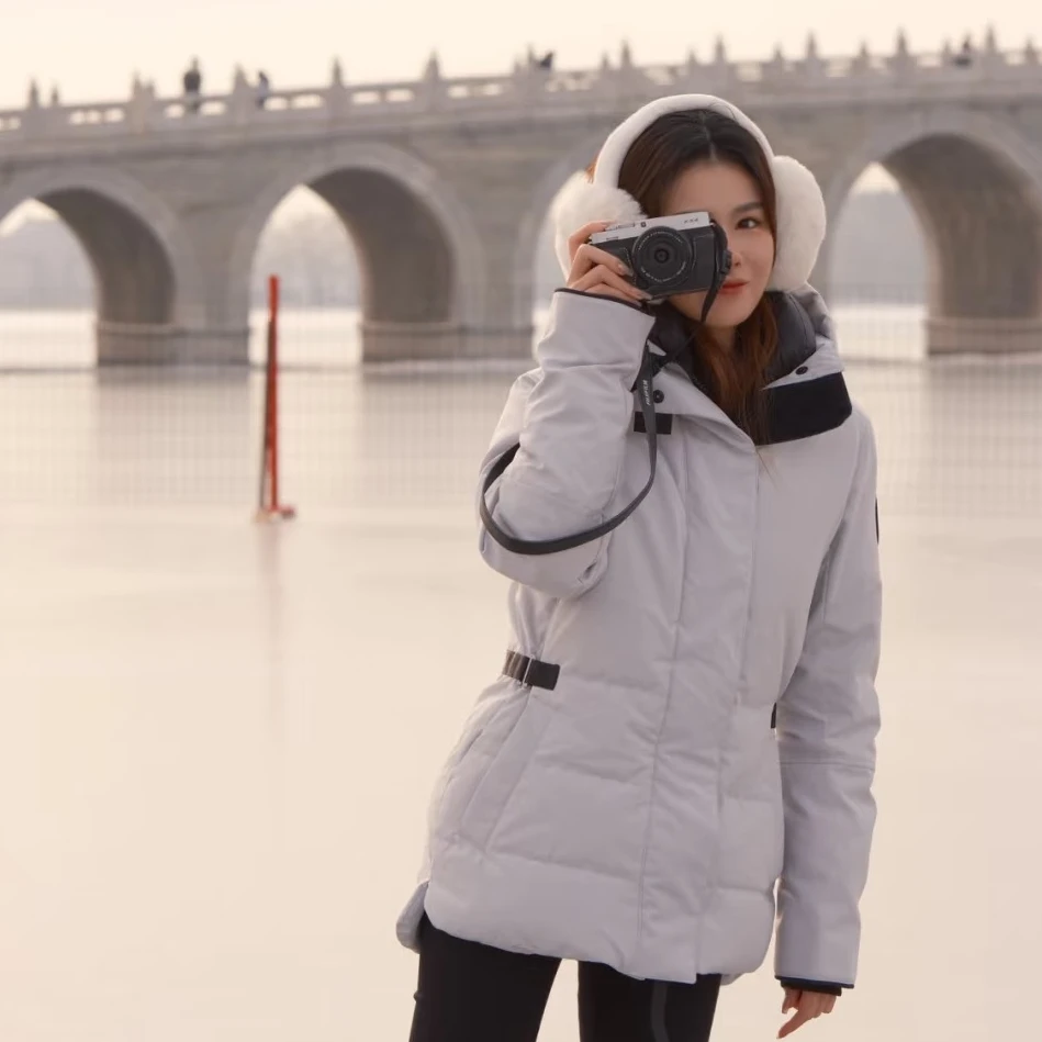 99新 CANADA GOOSE 2508179/M码/纯色黑标派克连帽羽绒服