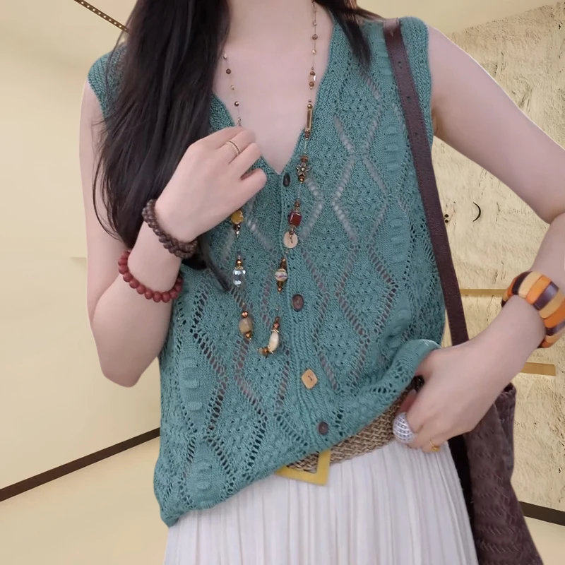 度假感镂空马甲女款外穿洋气高级感背心2025新款五一出游穿搭女装