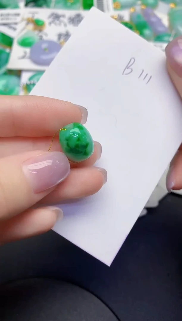 颈饰未镶嵌翡翠缅甸天然翡翠A货