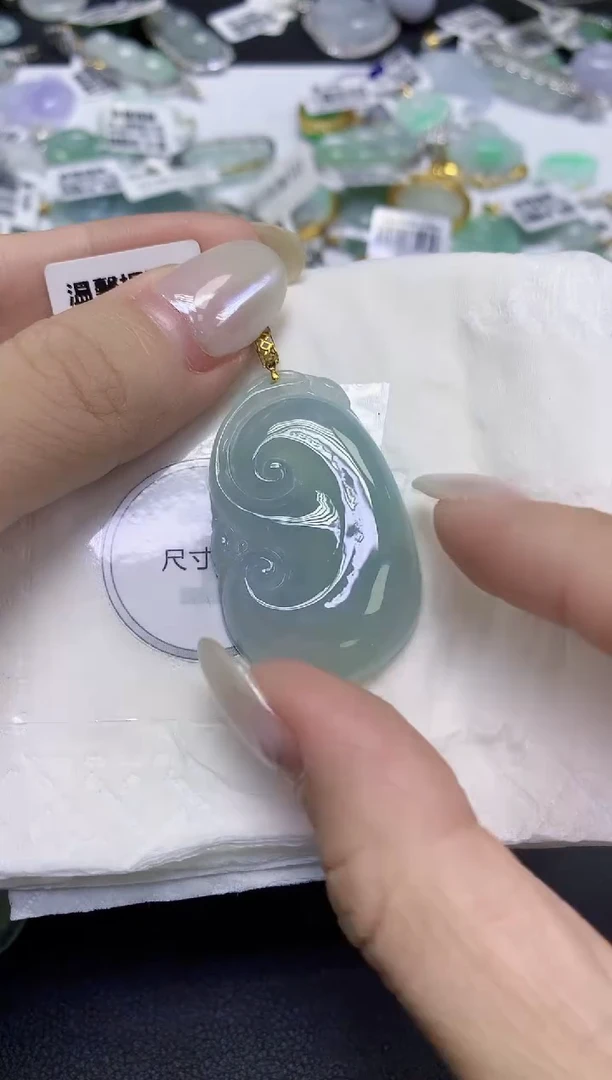 颈饰18K金镶嵌翡翠天然缅甸翡翠A货百元以上9元证书费自理