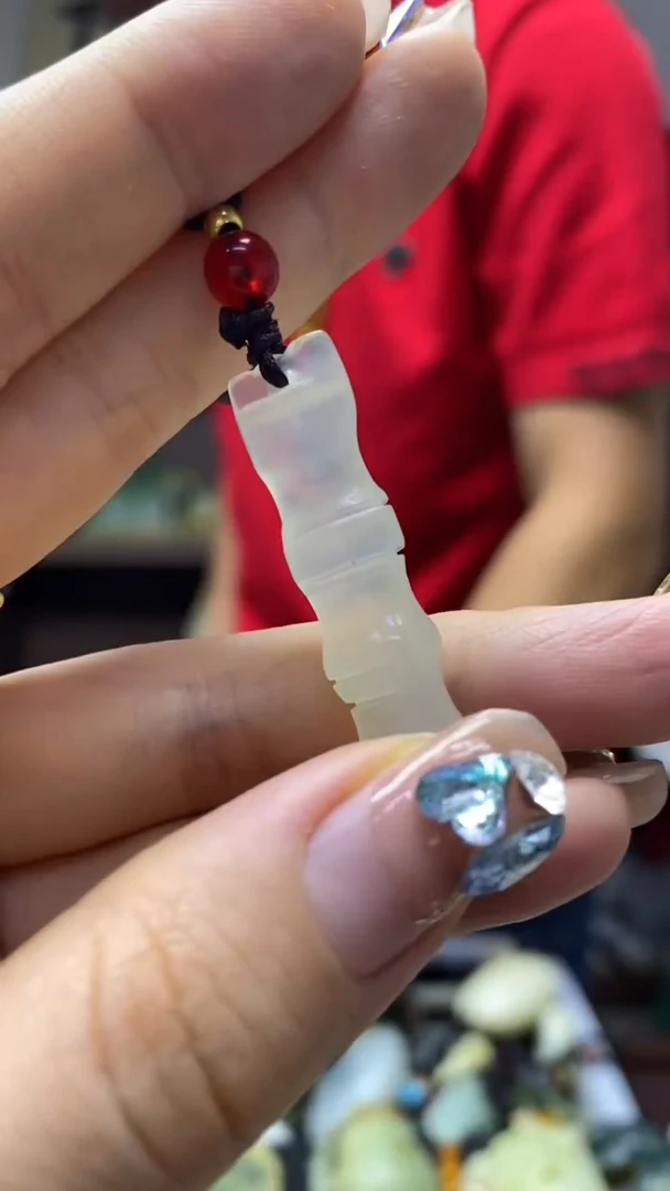 未镶嵌岫玉挂件