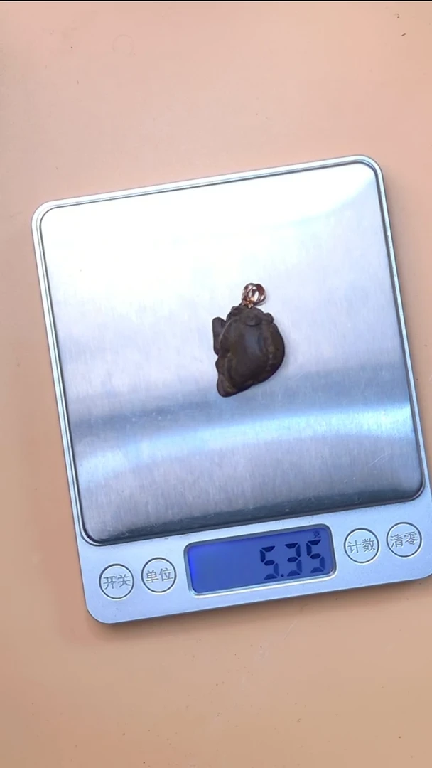 沉香吊坠文莱黑棋沉水貔貅吊坠（18k扣头）  03173