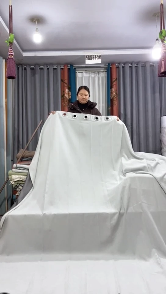布成品窗帘     5*2.75