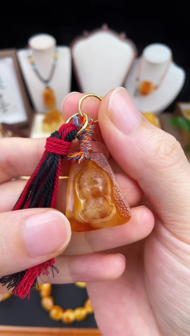 琥珀未镶嵌珠宝奇石柒月