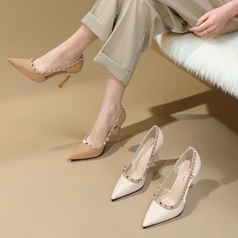夏季欧美风不累脚显腿长时尚性感小众款铆钉尖头细跟浅口高跟鞋女