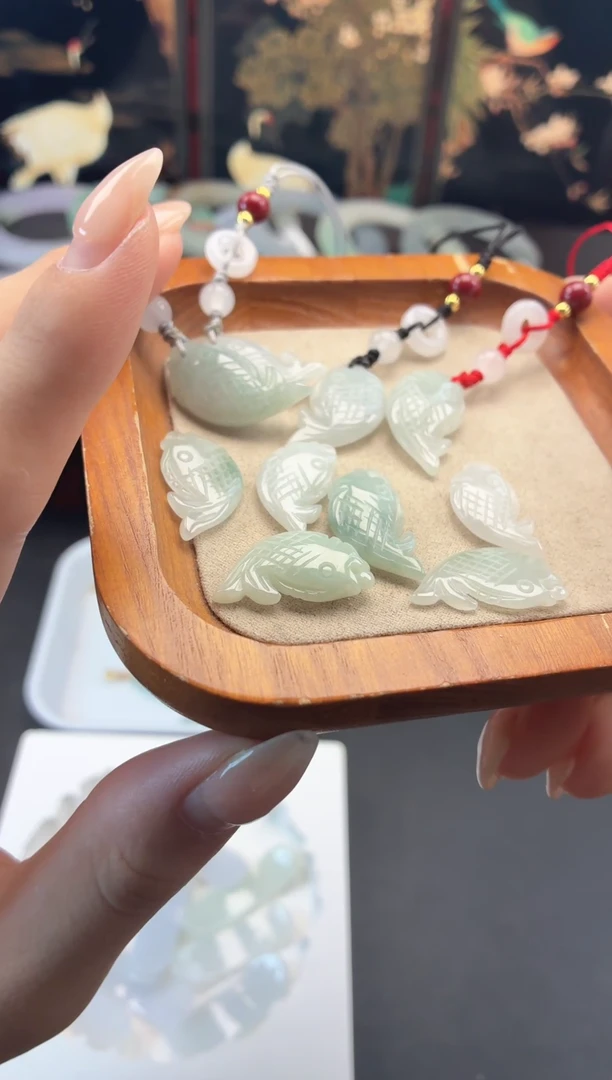 翡翠未镶嵌颈饰A09【多样性发其一】