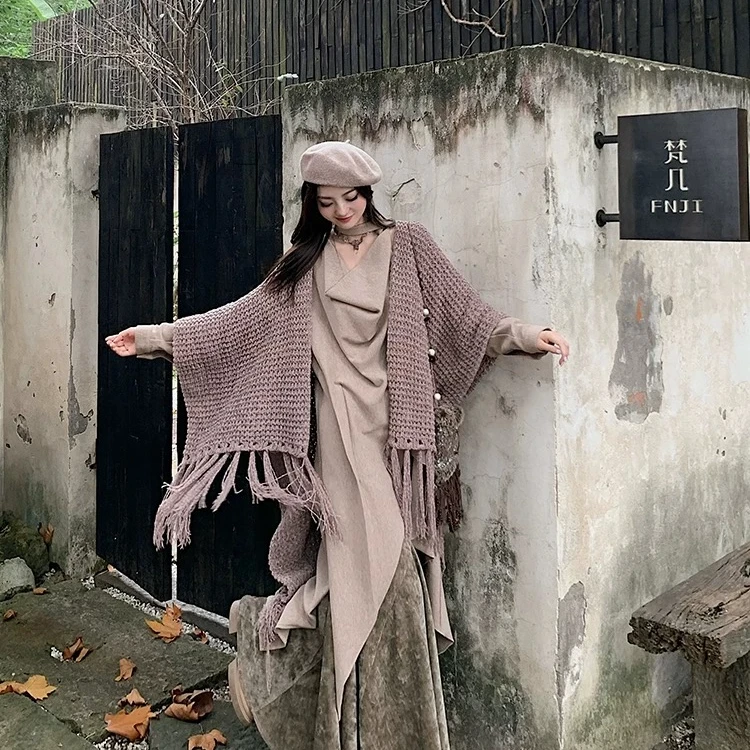 网红斗篷披肩纯色针织披肩镂空围巾两用9001