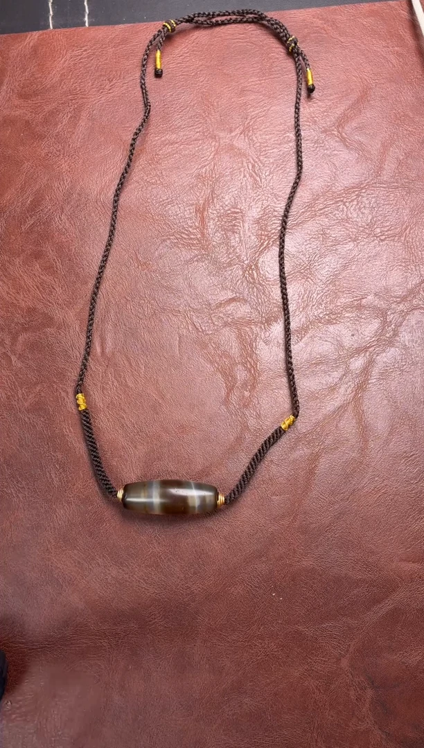 未镶嵌玛瑙/玉髓珠宝奇石噶玛珠宝缠丝 赠链