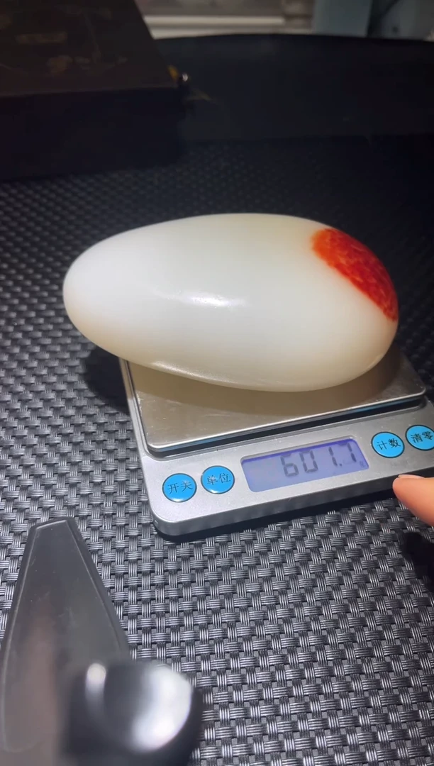 未镶嵌和田玉摆件1