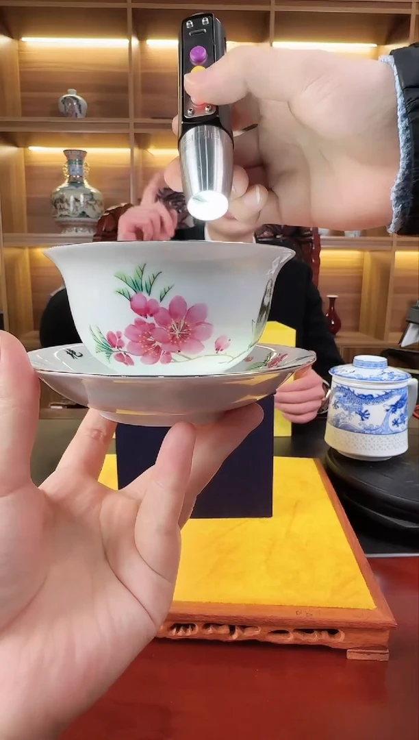 【闪购商品】摆件景德镇水点桃花盖碗