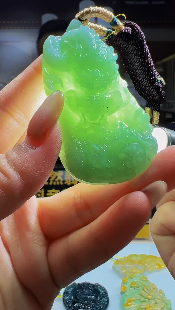 定制翡翠未镶嵌0298435932