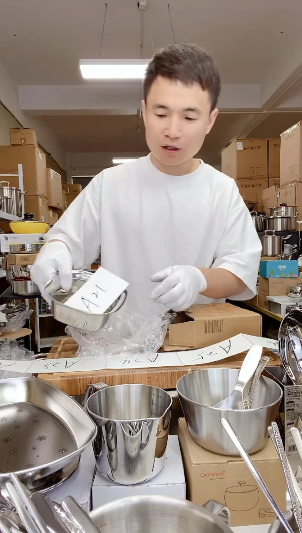 A21 微瑕卓德铭14.5cm方碗（检测过）