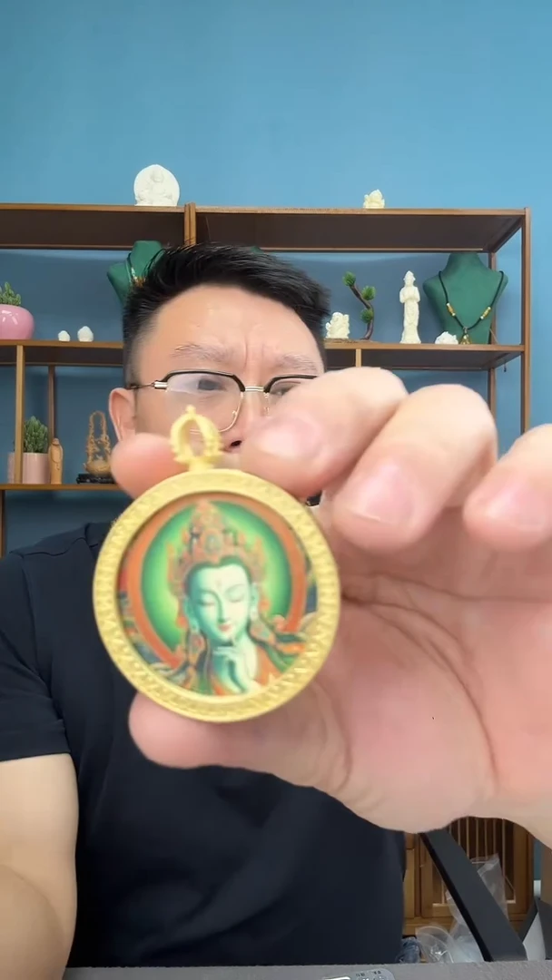 未镶嵌琥珀裸石72（有瑕介意勿拍）绑绳