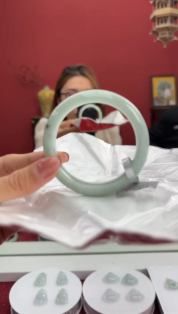 【闪购商品】翡翠手镯未镶嵌4手镯