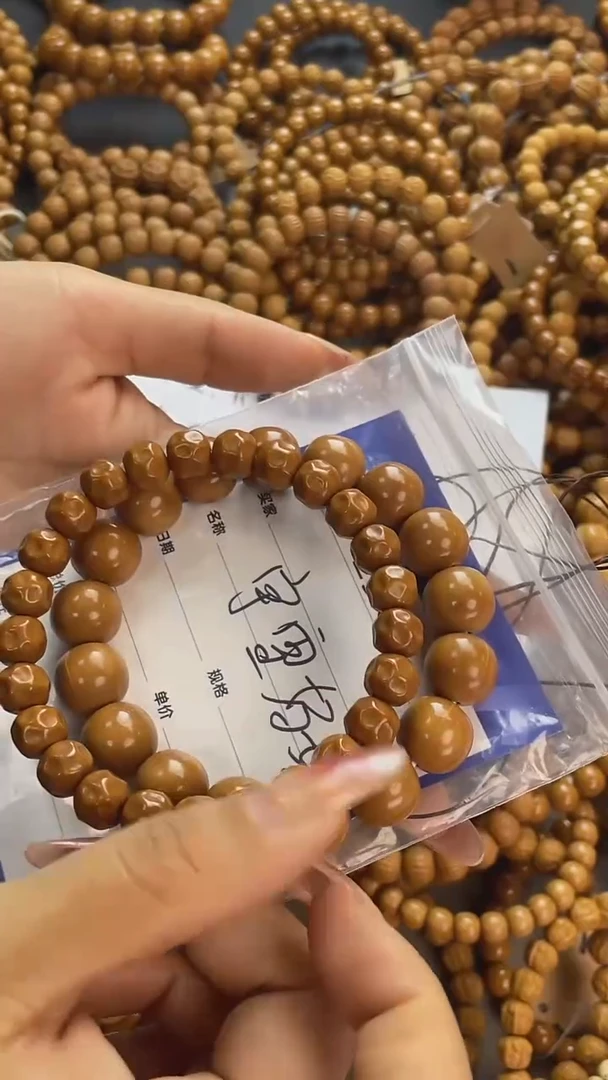 手串猴头核桃宇**妈猴头，易碎品，轻拿轻放