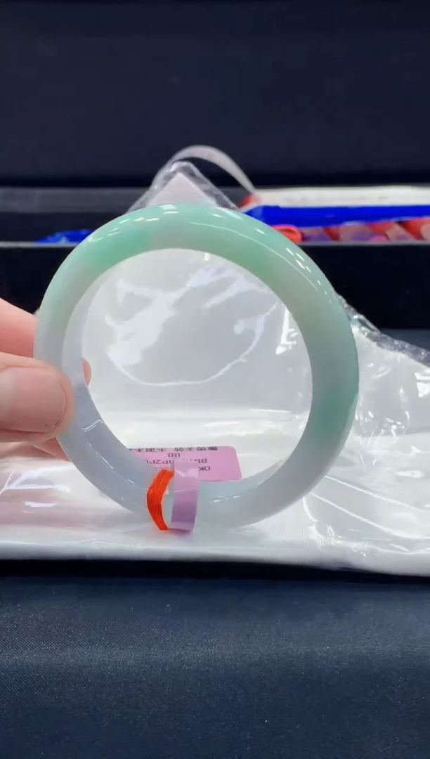 未镶嵌手镯翡翠翡翠手镯