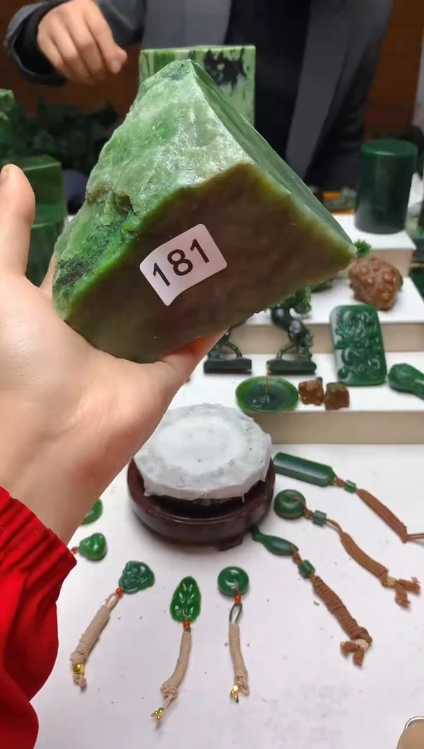 未镶嵌和田玉珠宝半成品1