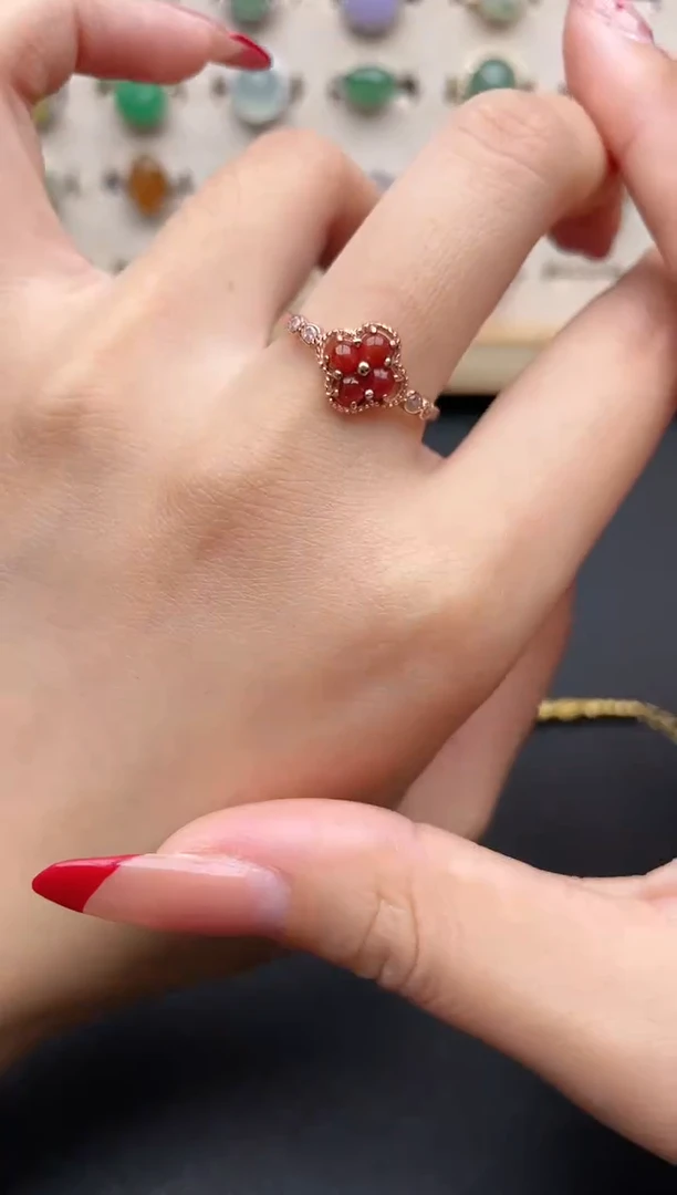 【闪购商品】翡翠戒指银S925镶嵌一物一证一礼盒