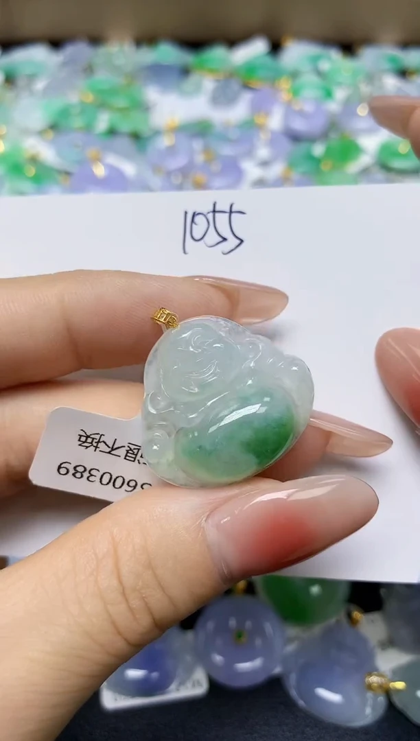 翡翠18K金镶嵌颈饰 天然缅甸翡翠A货