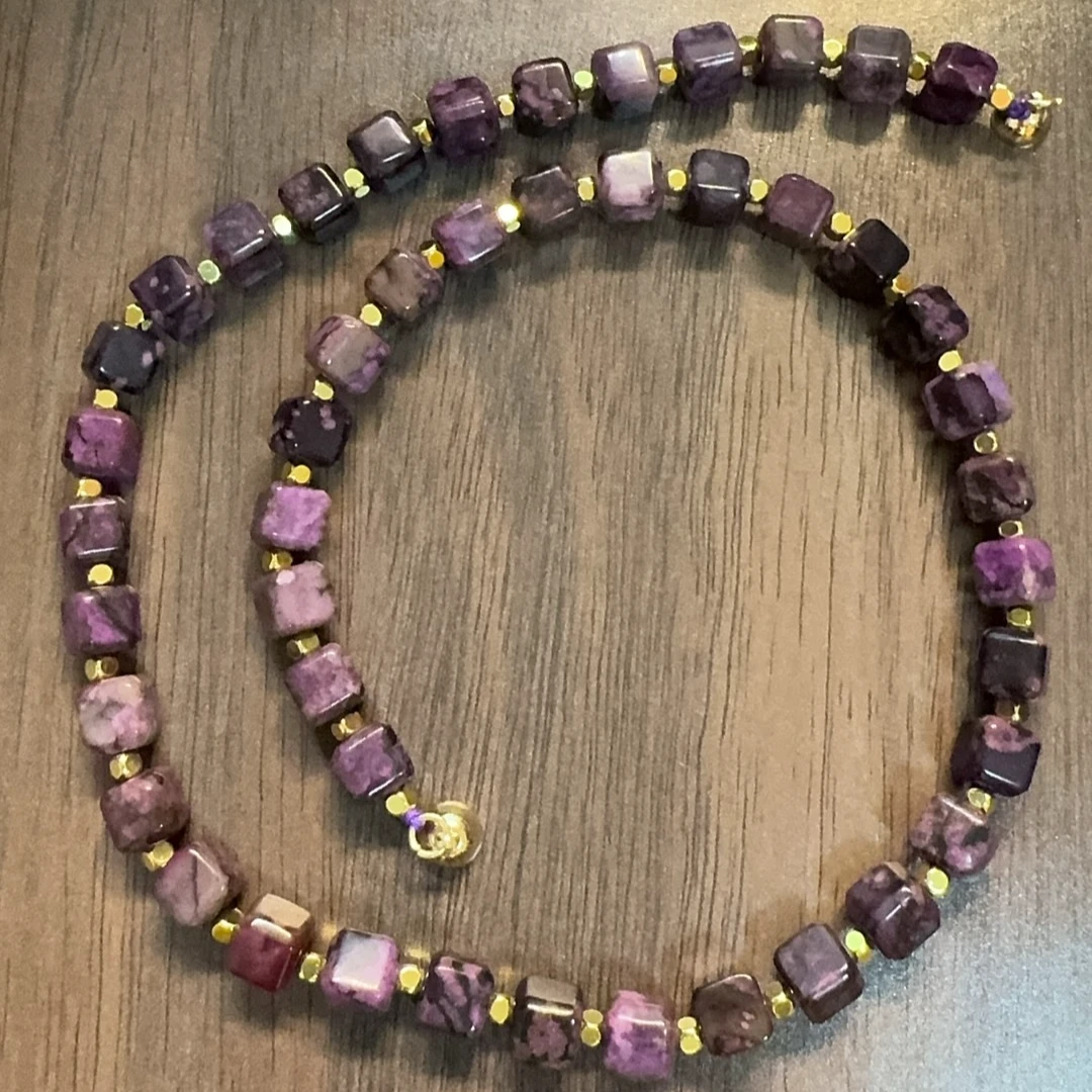 南非老料-黑舒泥地樱花粉方糖项链经典百搭时尚散珠款