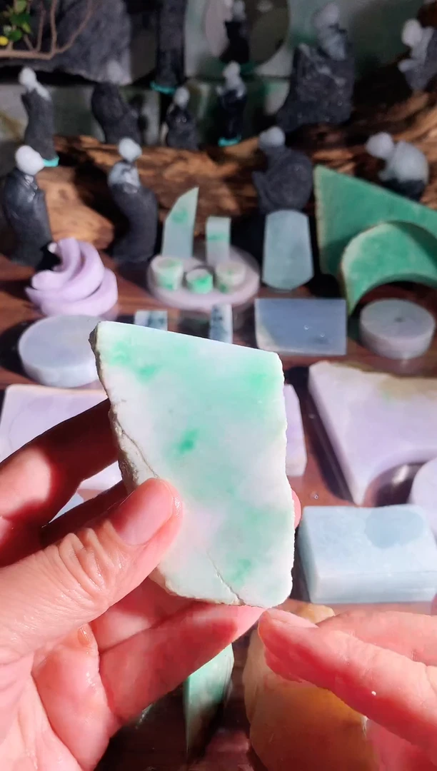 【闪购商品】翡翠吊坠(不含链)未镶嵌42