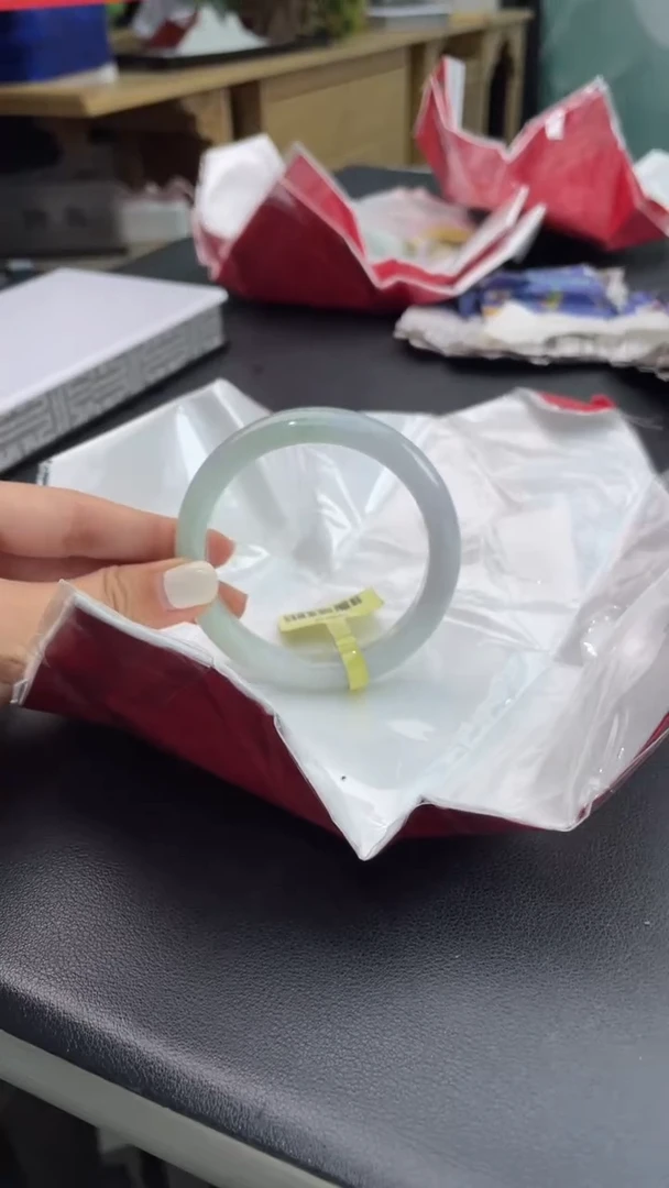 【闪购商品】翡翠手镯未镶嵌翡翠手镯