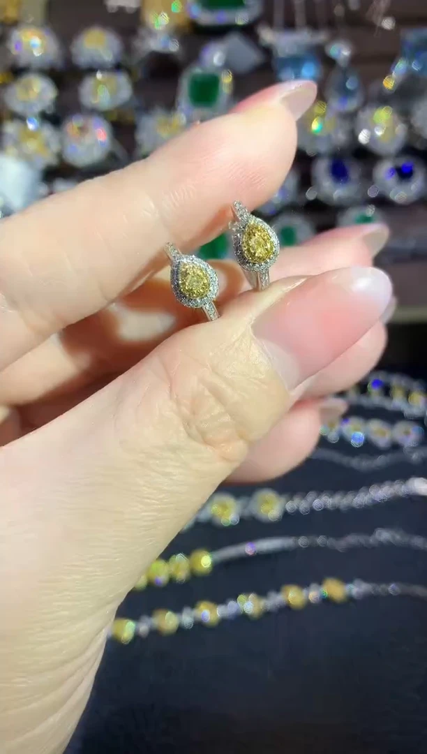 18K金镶嵌耳饰钻石A96 多样性发货一件