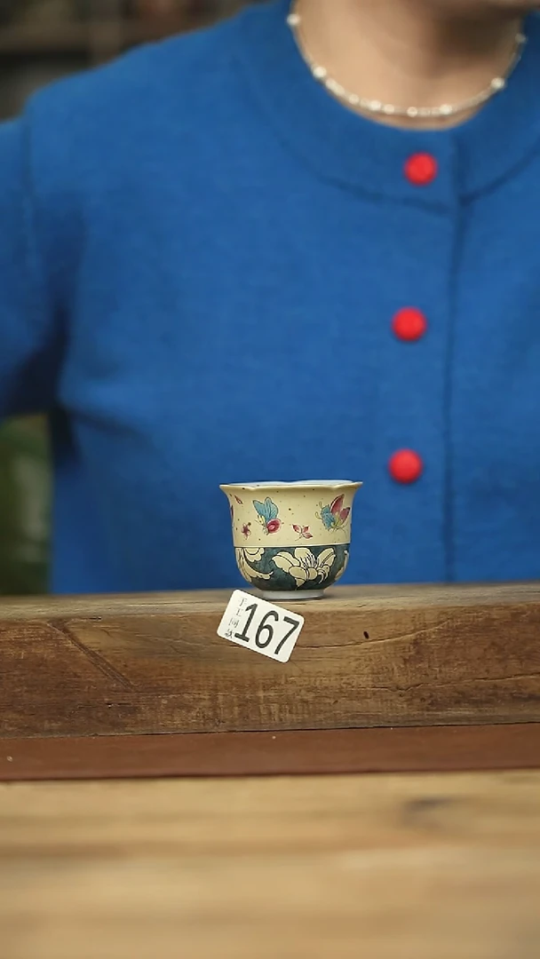 设计师手作款  青花蝶恋花系列！！