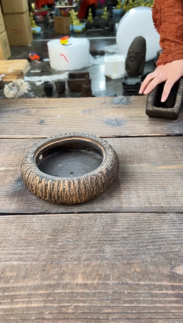 陶土侧面孔洞小圆盆