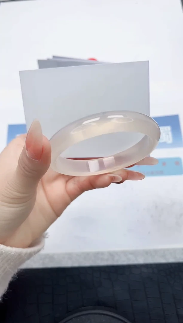 【闪购商品】石英质玉手镯未镶嵌G104-60