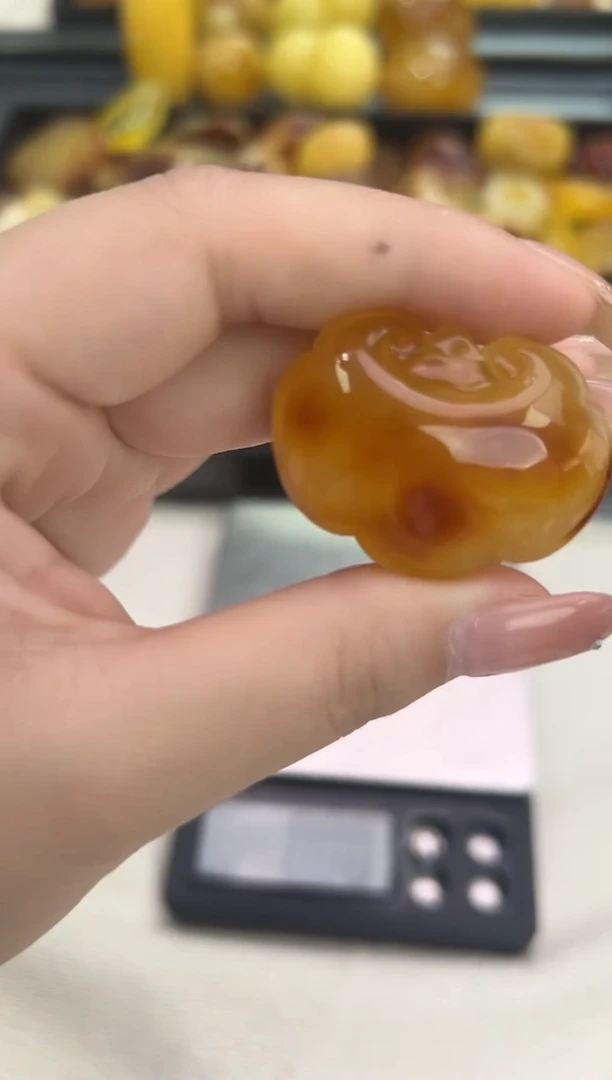 裸石琥珀未镶嵌琥珀蜜蜡吊坠