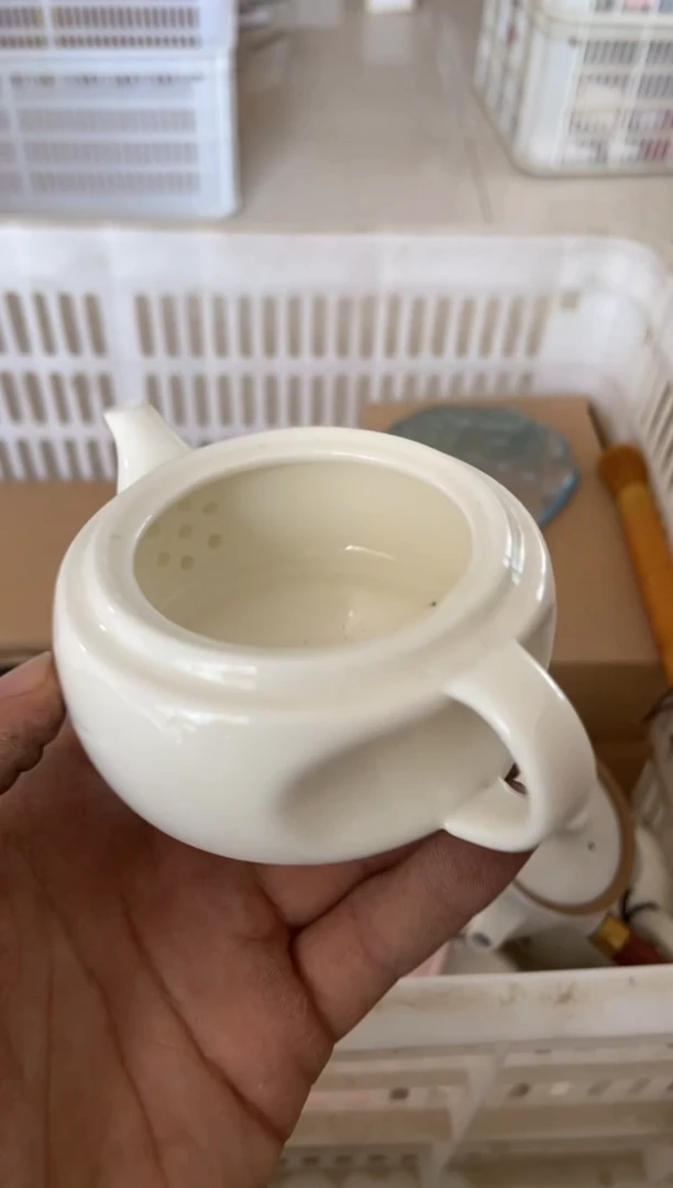 无运费险有瑕疵的摄影的产品有使用过的痕迹有点脏介意勿拍