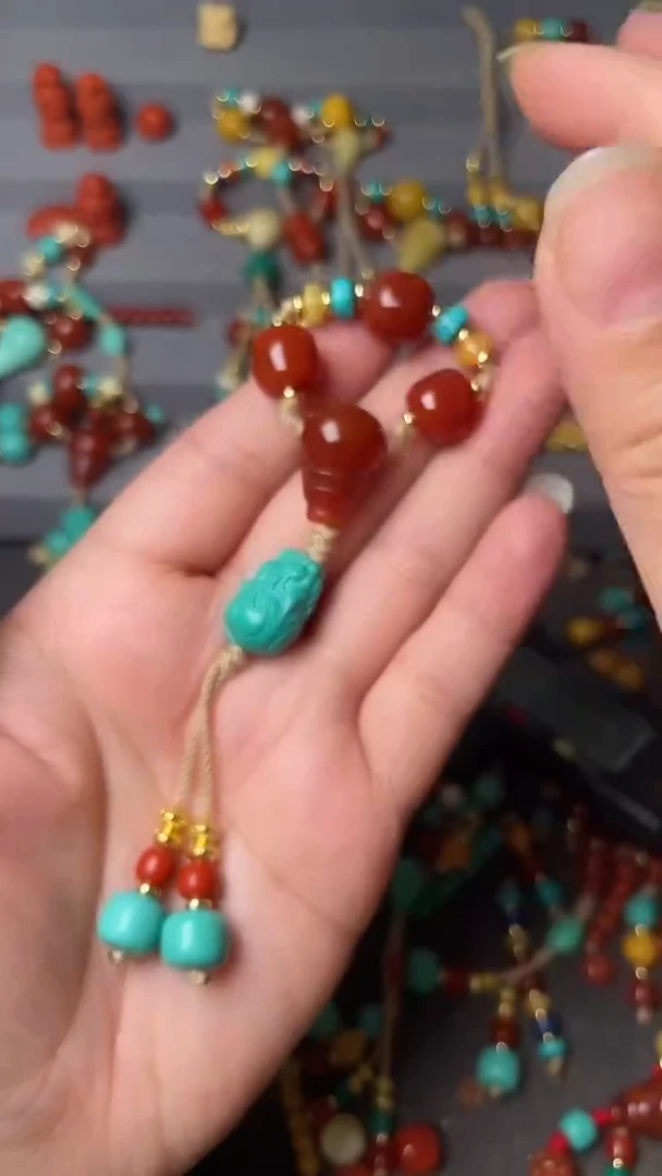 未镶嵌配饰玛瑙/玉髓9-11全红