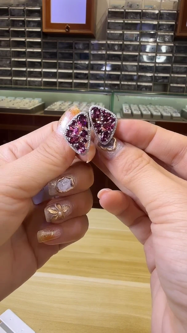 银S925镀金镶嵌耳扣定制石榴石三角耳扣