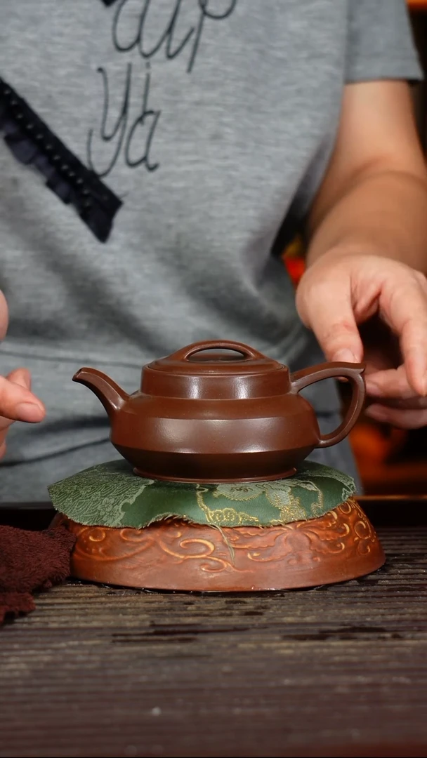 宜兴原矿紫砂壶茶壶宜兴原矿紫砂壶茶壶180C