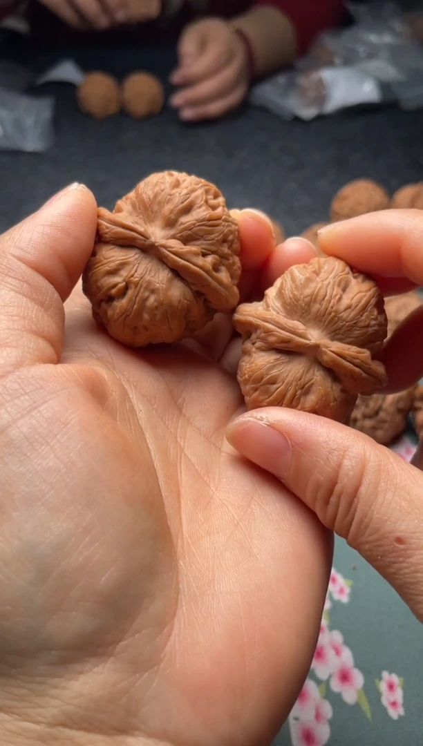 把件文玩核桃w297   元宝 42尺