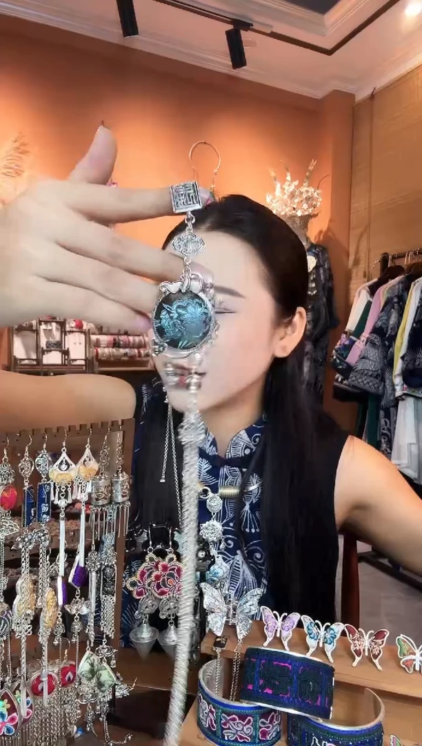 刺绣纯手工民族风压襟