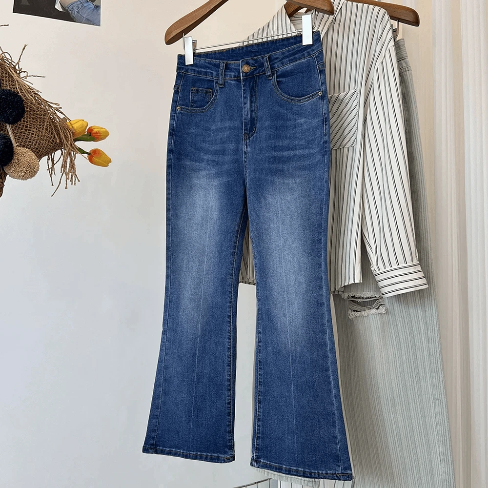 大码九分微喇牛仔裤女秋季新款微胖妹妹梨形身材显瘦百搭喇叭裤子