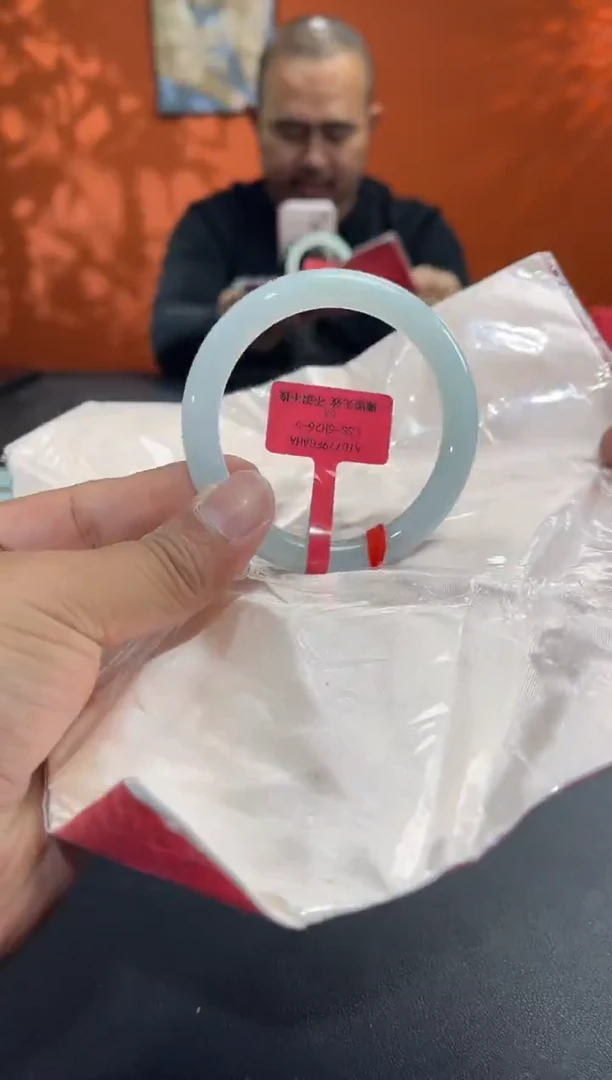 未镶嵌手镯翡翠9