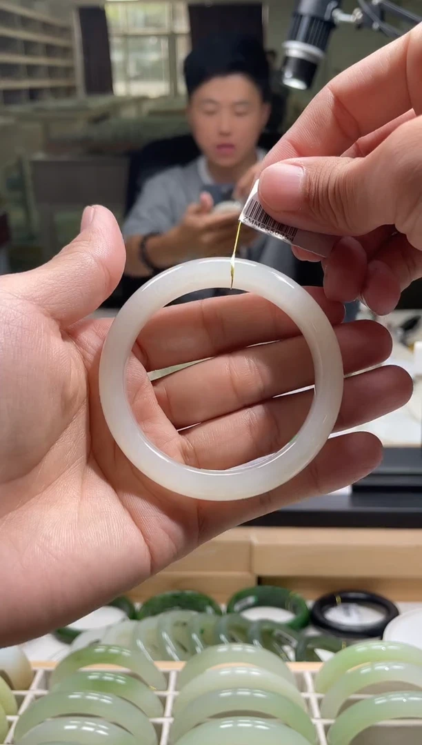 未镶嵌手镯和田玉55-56圈口 0354