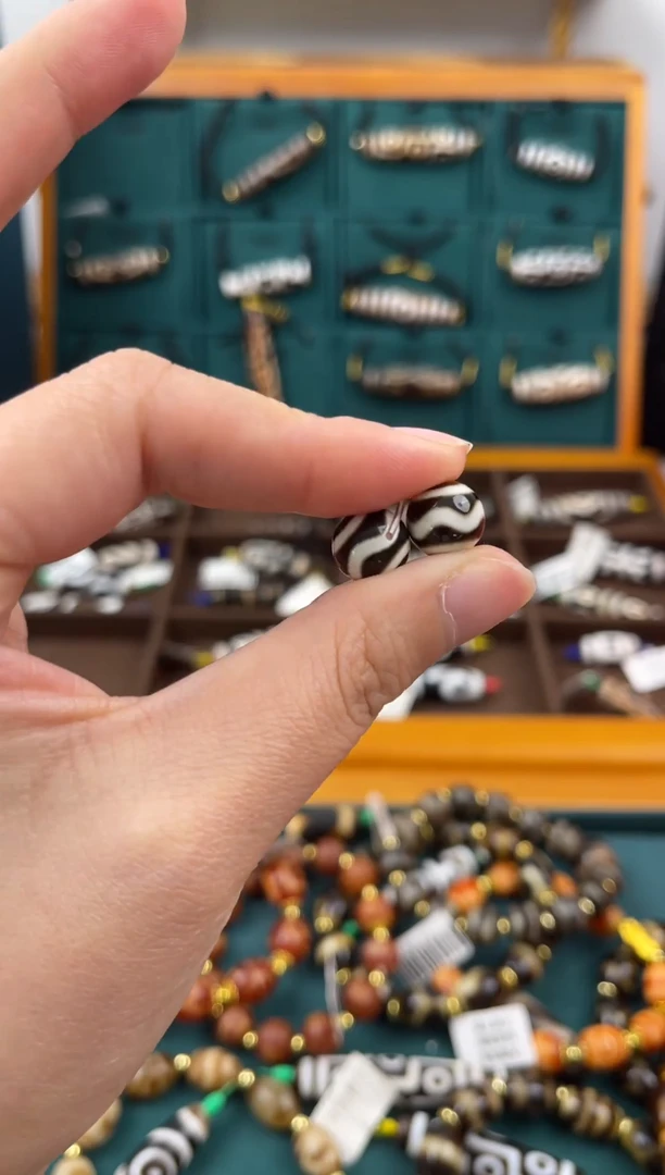 玛瑙/玉髓（覆膜）颈饰合金8（微瑕）