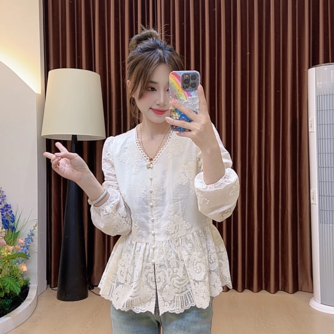 奈奈妮【小心思】法式蕾丝上衣甜美减龄时尚别致百搭小衫6098