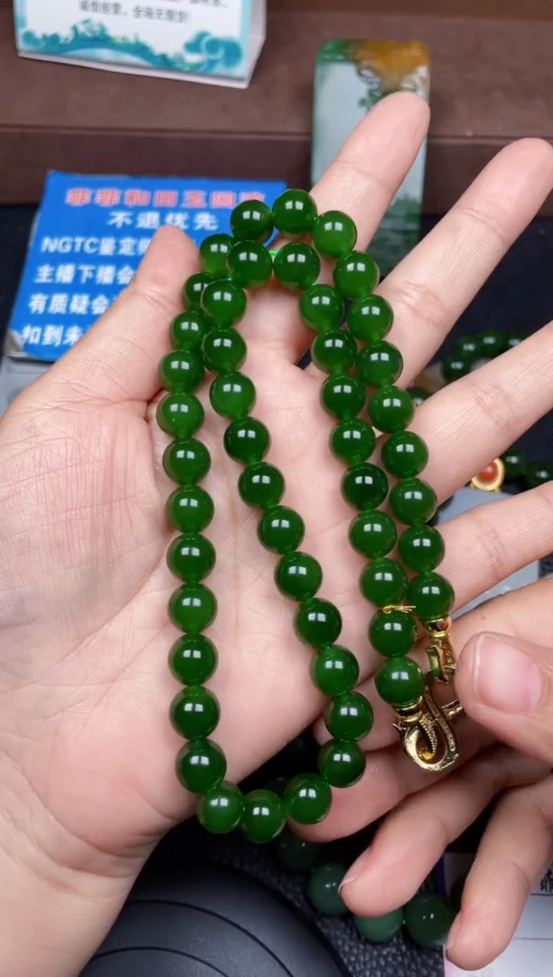 颈饰未镶嵌和田玉F186