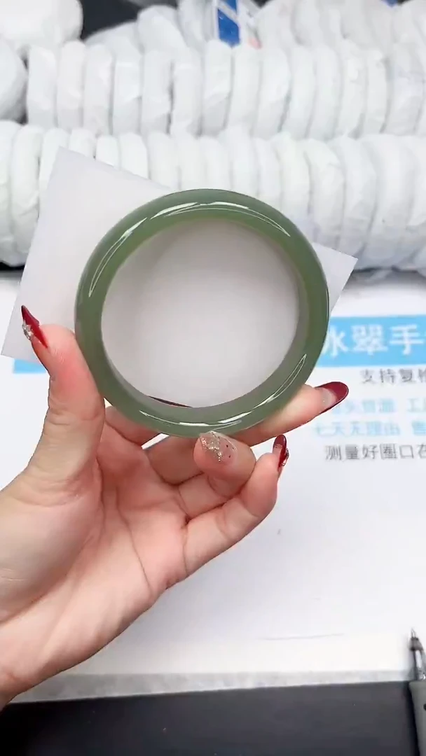 未镶嵌手镯石英质玉53-62.2HSH