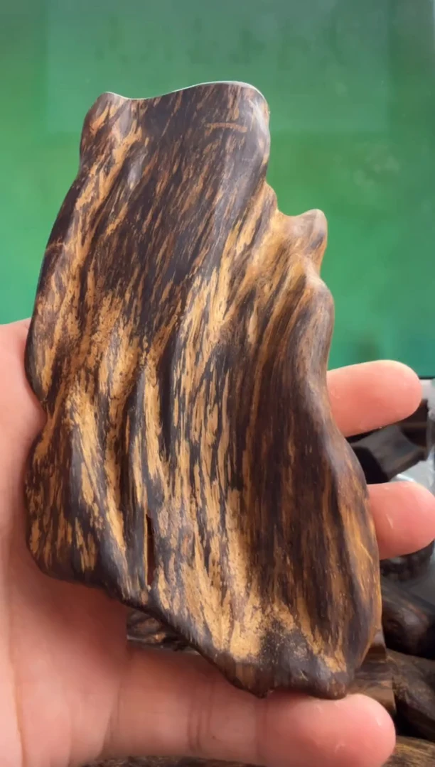 沉香手把件海南虎皮多样性发一