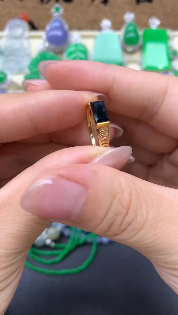 【闪购商品】翡翠戒指18K金镶嵌69-中国好珍宝